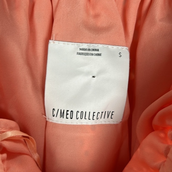 C/MEO Collective Sherbet Lace Runways Playsuit Romper Peach -Size Small - Picture 5 of 10